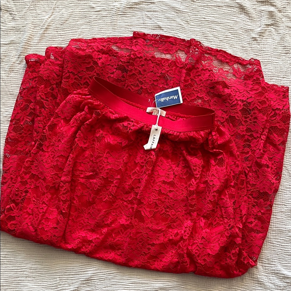 🎊5/$50 Floral Lace Red Maxi Skirt